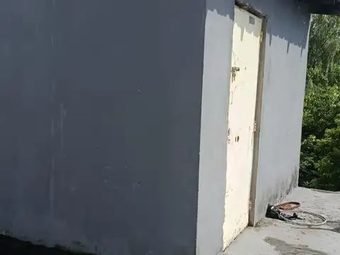 Casa 2 ambientes con 1 baño