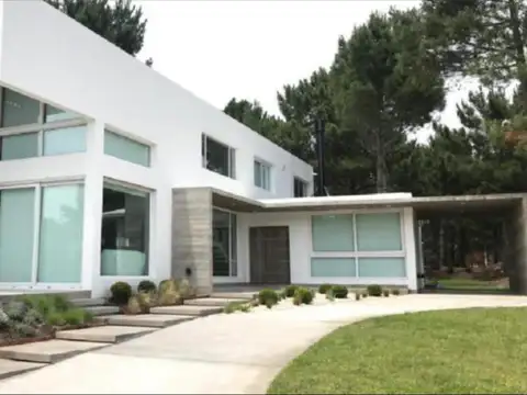 Los Cedros  entre Lapachos  y Violetas