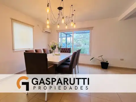Casa 4 ambientes con 3 baños