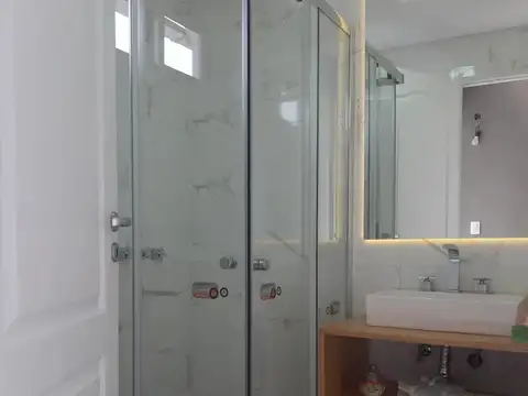 VENTA EXCELENTE PH 2 AMBIENTES A NUEVO MATADEROS