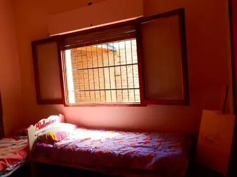 Depto Tipo Casa en Venta en Villa Luzuriaga, USD 150.000