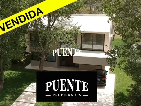 Casa de Diseño en  Saint Thomas Este