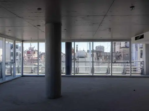 Oficina en Venta en Tribunales, 134.20 m2, ubicación estratégica con amenitis y cochera.