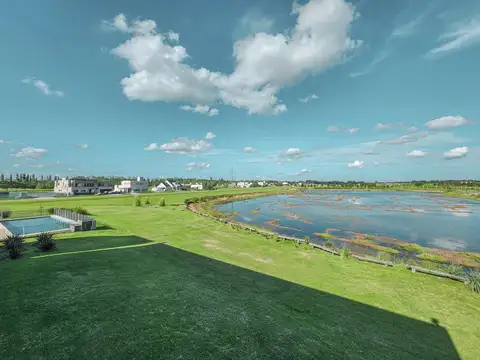 Terreno escriturado en Haras de Funes