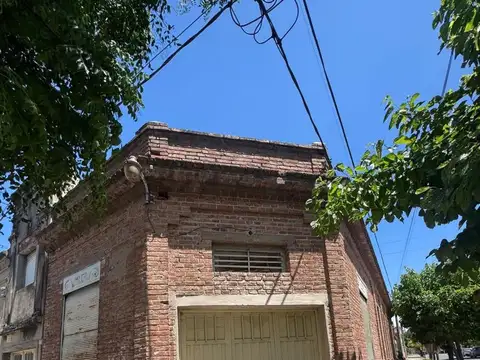 Local en Venta 96 años
