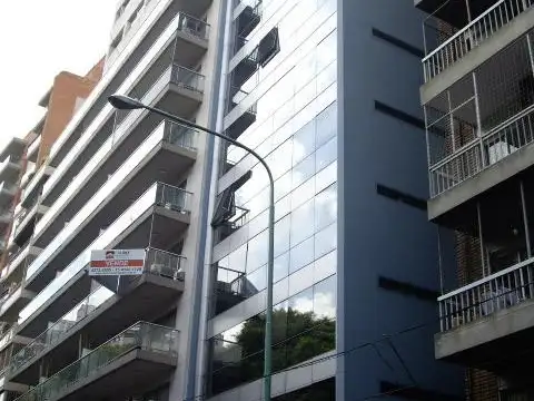 Oficina equipada con cochera en Cañitas Palermo