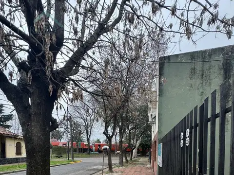 Depto Tipo Casa Monoambiente con 1 baño