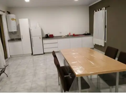 Colonia Suiza , Piso 0