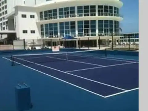 CONDO-HOTEL CON VISTA AL MAR, para 4 personas