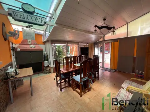 Casa 4 ambientes con 3 baños