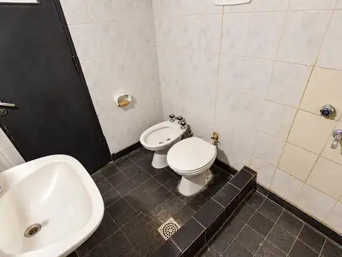 CASA VENTA GLEW 3 AMBIENTES SOBRE LOTE DE 300 M2