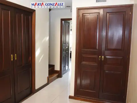 Casa en Venta en Villa Sarmiento, USD 490.000