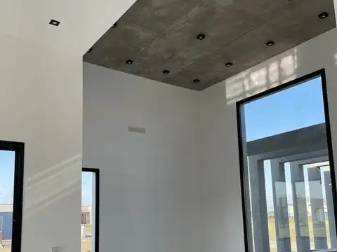 Casa en venta en Canning Barrio San Lucas