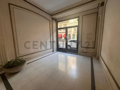 Jeronimo Salguero 100, Piso 1