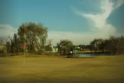 Actividades deportivas futbol, voley, golf, tenis en Las Cañuelas Club de Campo en G.B.A. Zona Oeste, Buenos Aires