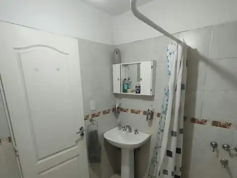 VENTA DEPTO 2 DORM Y BALCON B° GENRL PAZ APTO CRED