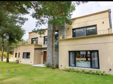 Casa Chalet  en Alq. Temporario en Costa Esmeralda, Costa Atlántica, Buenos Aires