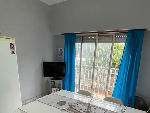 VENTA CASA DOS PLANTAS CON PATIO