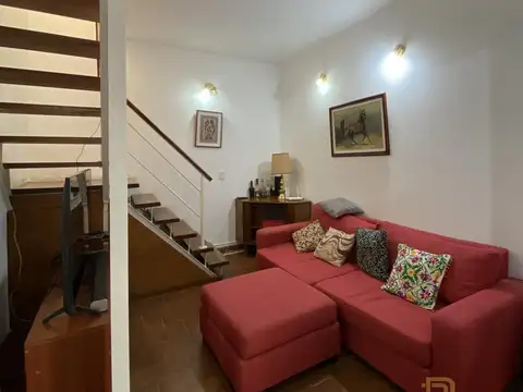 VENTA CASA 4 DORMITORIOS EN ZONA SUR CON PATIO Y TERRAZA.