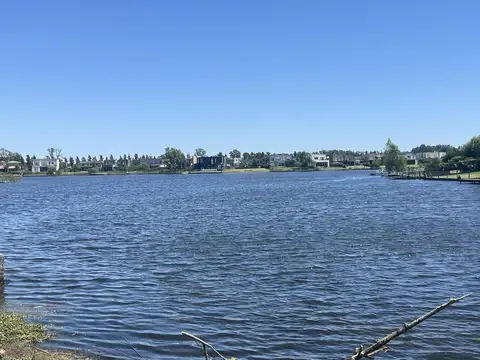 Lote en Barrio San Rafael lote a la Laguna - villanueva - Zona Norte