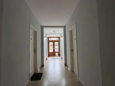 Depto Tipo Casa en Venta 50 años