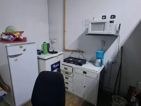 Depósito con Local comercial 346m2