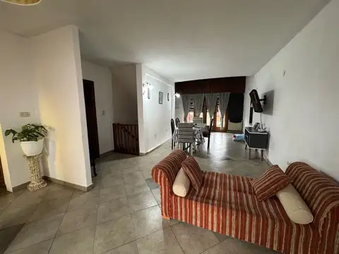 Depto Tipo Casa en Venta de 3 dormitorios