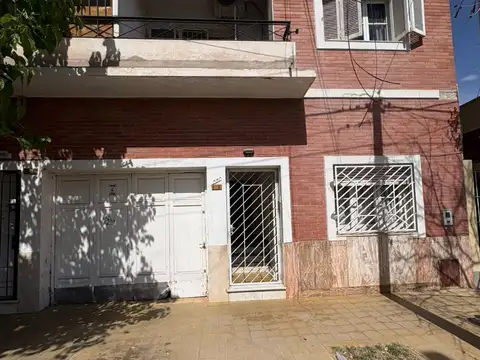 Venta - dos casas en un mismo terreno, capital