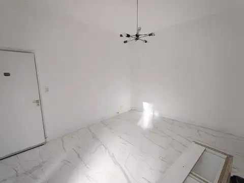 DEPARTAMENTO 2 AMB. CON PATIO EN LA PERLA. Apto credito