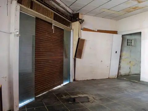 Local en Venta 68 años
