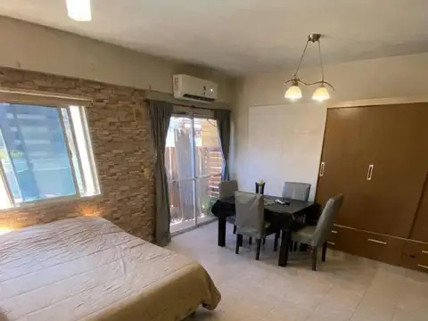 Excelente monoambiente ctafte c/balcón - Muy luminoso