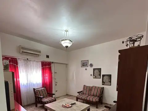 ULRICO SCHMIDL 6500, Piso PB