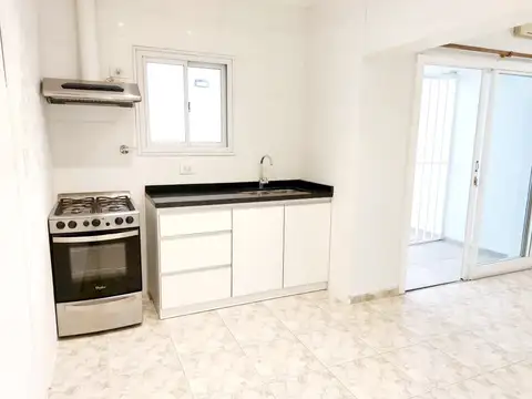 Casa 3 ambientes con 1 baño