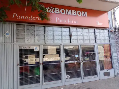 Local en alquiler, pleno foco comercial Liniers