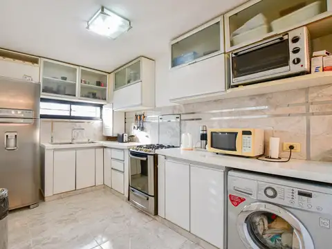 Depto Tipo Casa en Venta con 1 cocheras