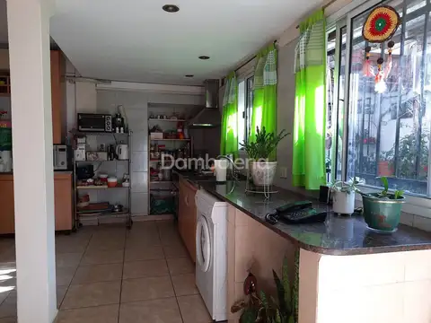 Casa  en Venta o permuta ubicado en Morón, G.B.A. Zona Oeste