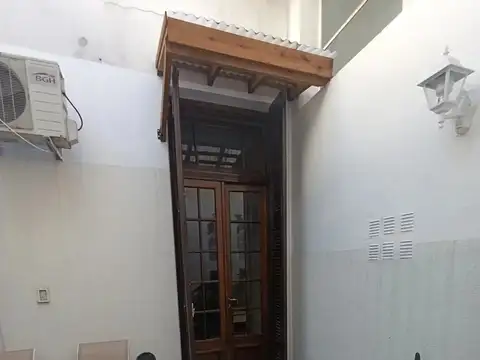 Depto Tipo Casa en Venta 50 años