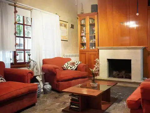 Venta Casa 12 amb con Pileta en Lomas de Zamora