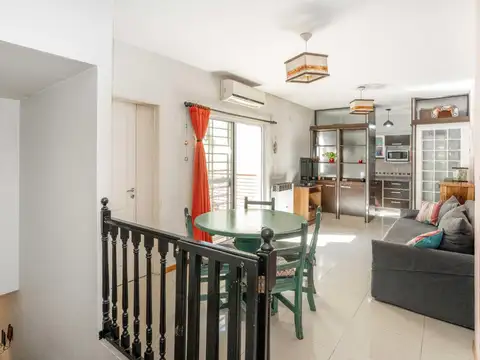 Depto Tipo Casa en Venta de 3 ambientes