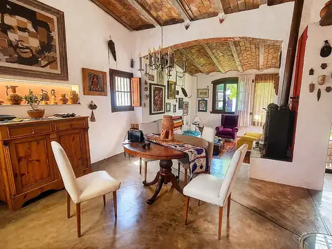 Casa de campo en arguello con pileta amoblada