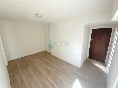 Lisandro de la Torre 100, Piso 7