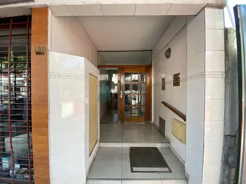 Departamento 2 ambientes en alquiler, Liniers.