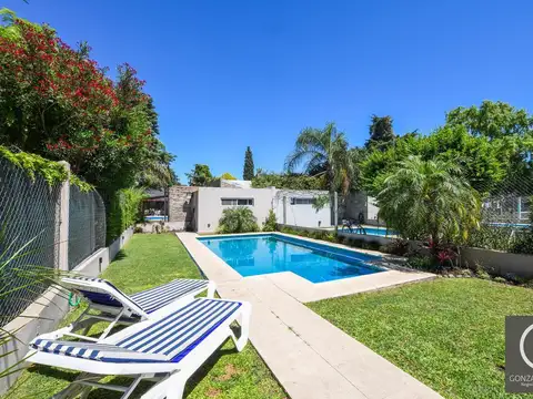 Casa de 3 dormitorios - Con Pileta y Parrillero - Fisherton
