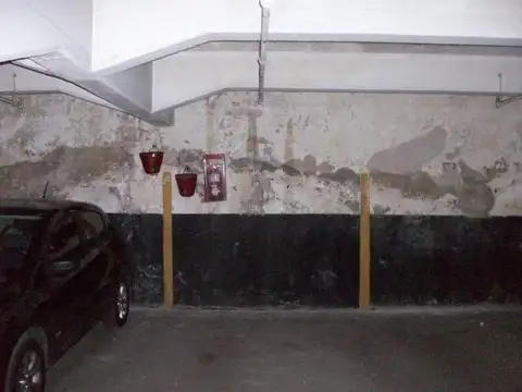 Cochera | IRIGOYEN, BERNARDO DE al 300