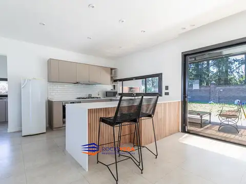 Casa en Venta en Francisco Alvarez, USD 350.000