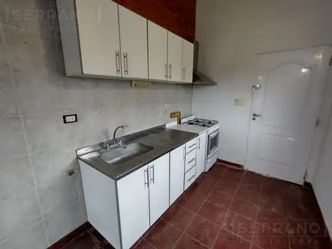 Casa 3 ambientes con 1 baño