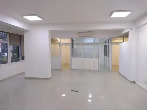 Oficina Monoambiente con 3 baños