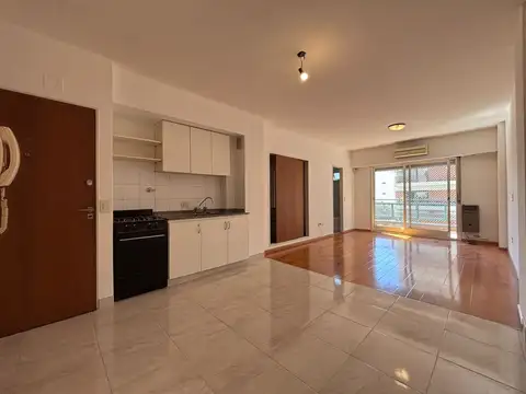 MONOAMBIENTE FTE C/BALCON