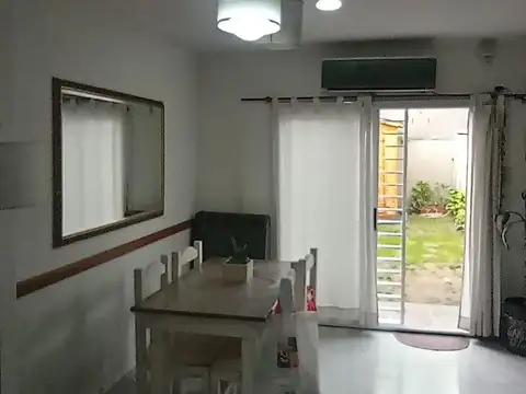 Depto Tipo Casa en Venta en Los Hornos, USD 75.000