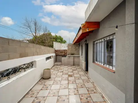 Ph 4 amb Venta Villa Raffo refaccionado Terraza 